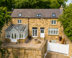 The Coach House Aberford Road, Oulton, Leeds