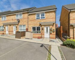 21 Ramsden Crescent,  Pontefract