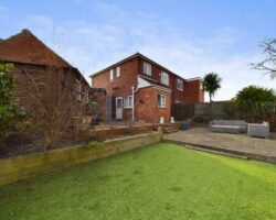 30 Alden Crescent,  Pontefract