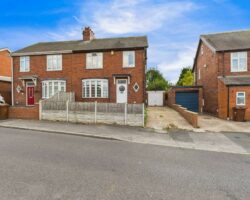 Warren Avenue, Knottingley