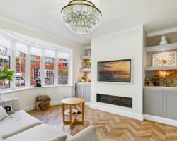 Warren Avenue, Knottingley